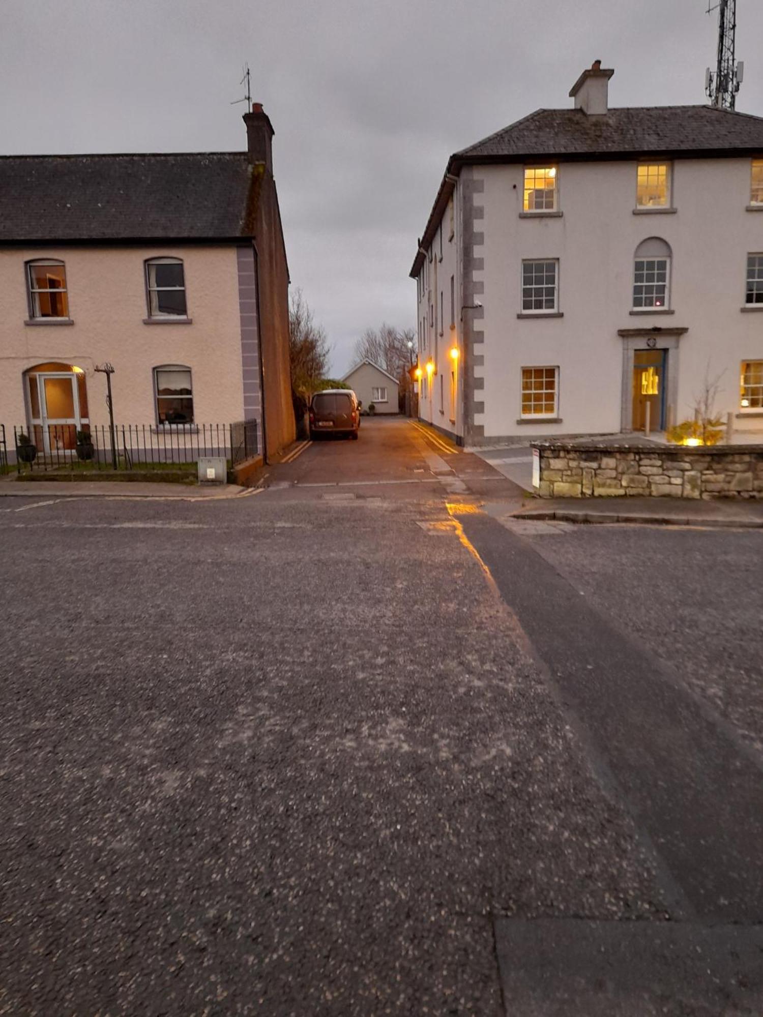 Lakeside Loughrea Buitenkant foto